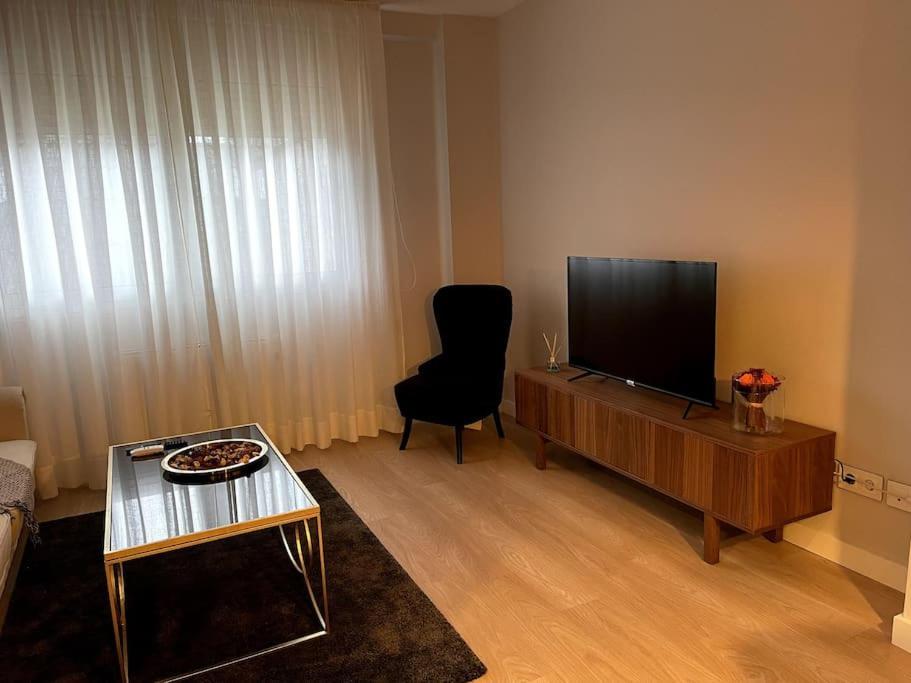 Piso En El Centro De Ferrol Recien Reformado. 아파트 외부 사진